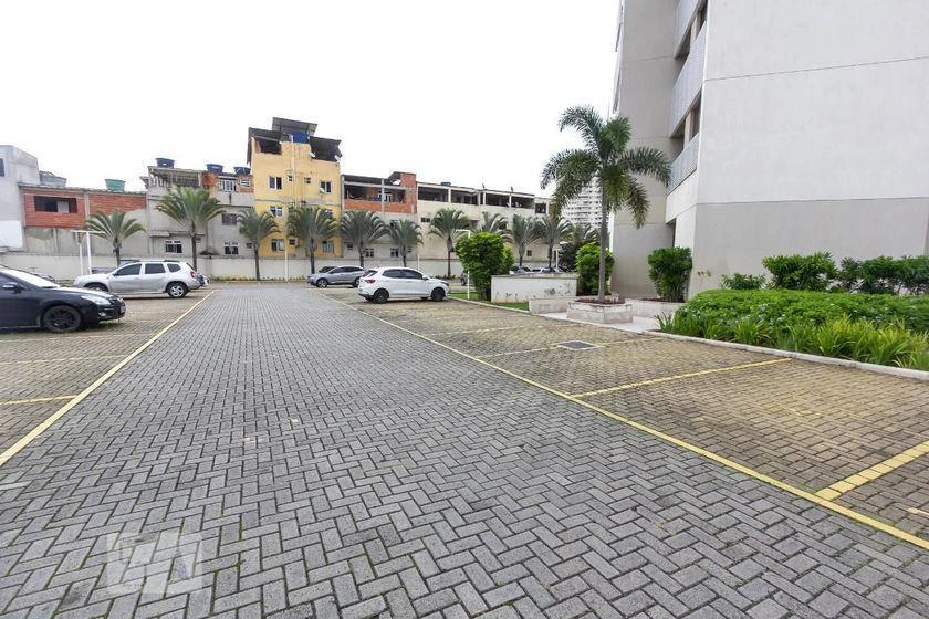 1-bedroom apartment with balcony and parking spot — photo 43