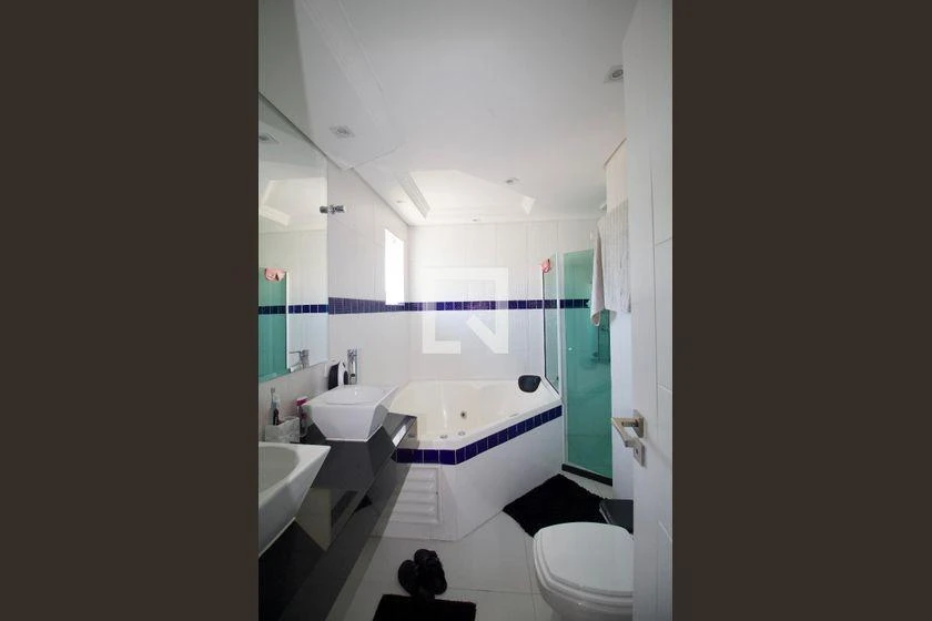 Ванна и 3 спальни: дом 250 м² — photo 31