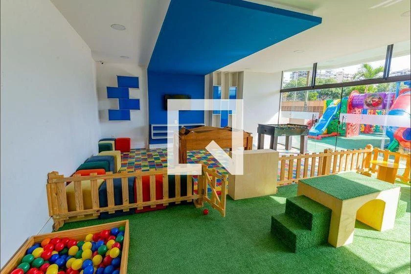3-bedroom apartment in a building with a gym — photo 46