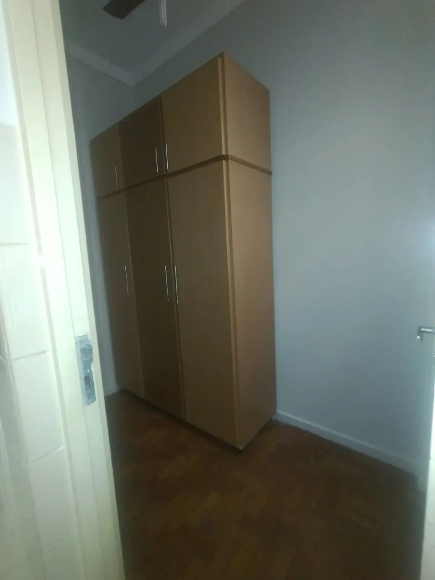 Furnished apartment, 40 m², with a glass-enclosed balcony — photo 32
