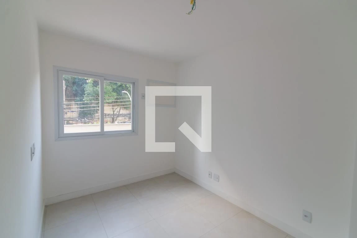 Apartamento com 2 quartos e varanda — photo 20