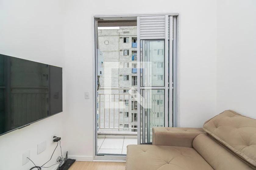 Дерев'яна підлога або ламінат та 1 спальня: квартира 38 м² — photo 11