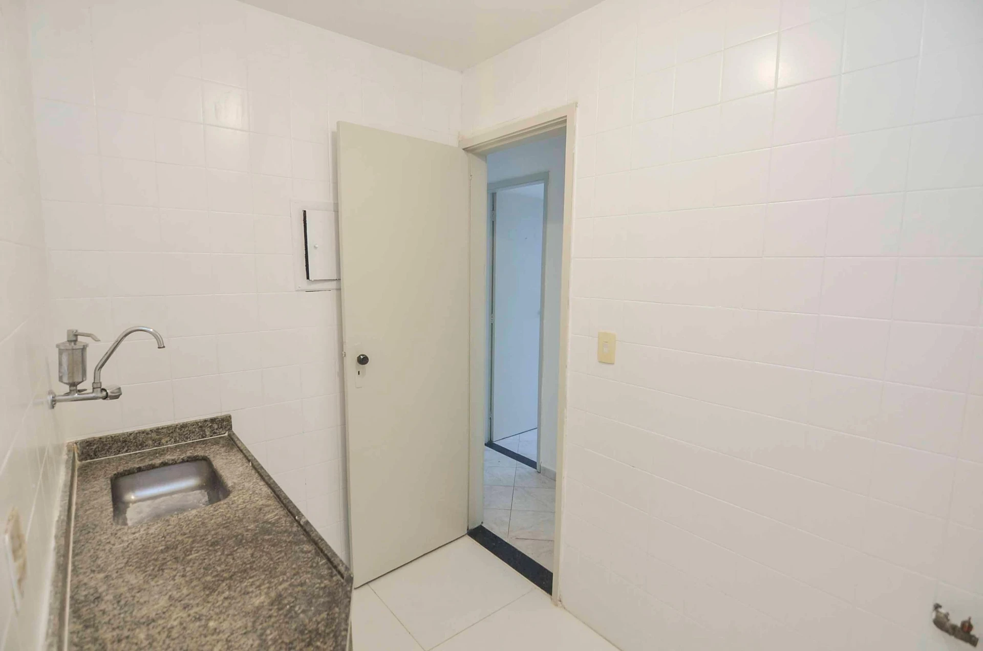 Квартира: 3 спальні, 90 м² — photo 18