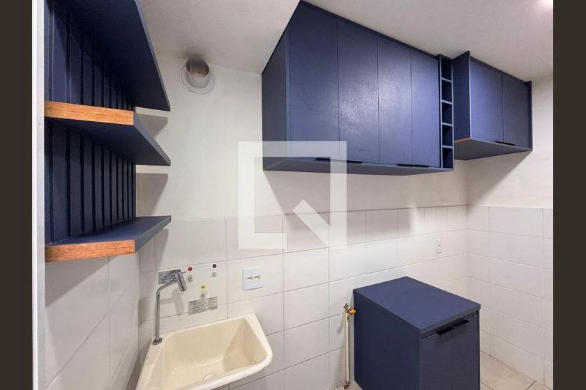 Apartamento mobiliado de 2 quartos em condomínio com piscina — photo 44
