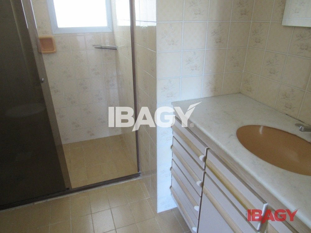 Стиральная машина и 3 спальни: квартира 86 м² — photo 4