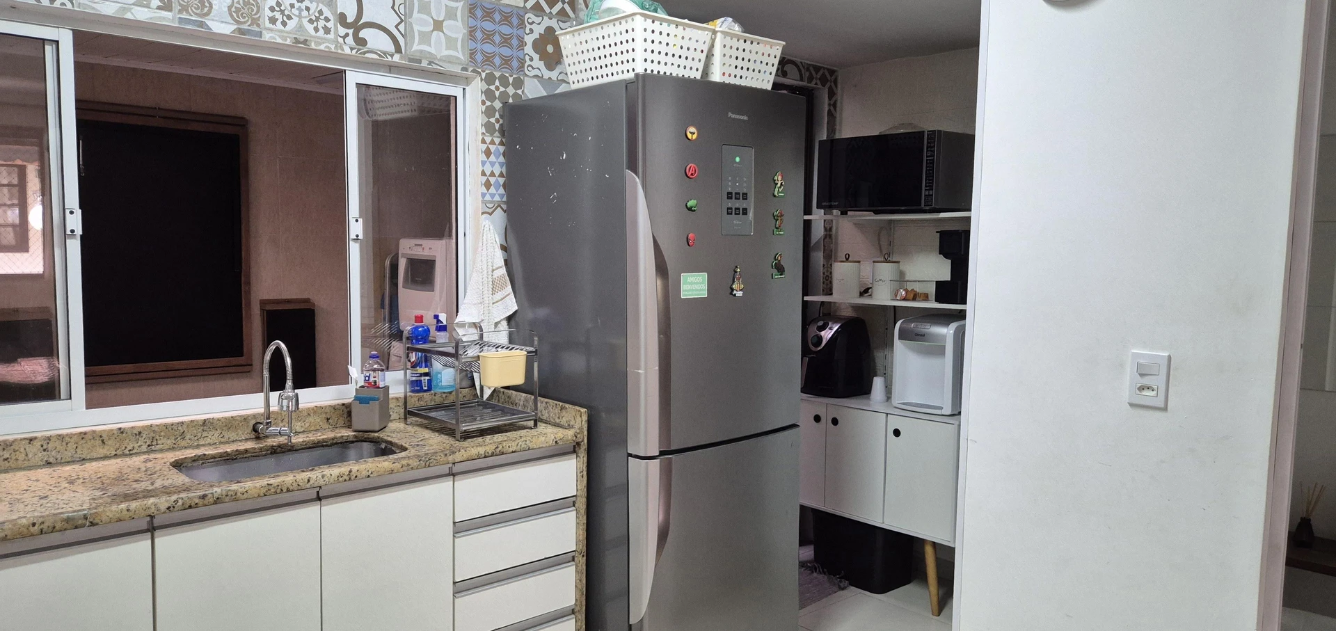 30 m² studio with a washing machine and a home office — photo 4