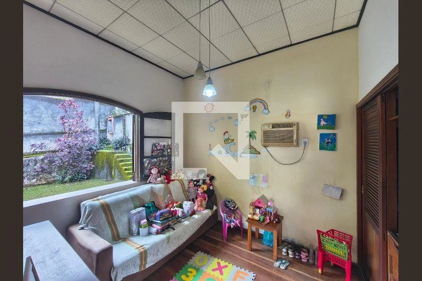 Casa de 1415 m² con 4 dormitorios y 7 baños — photo 46
