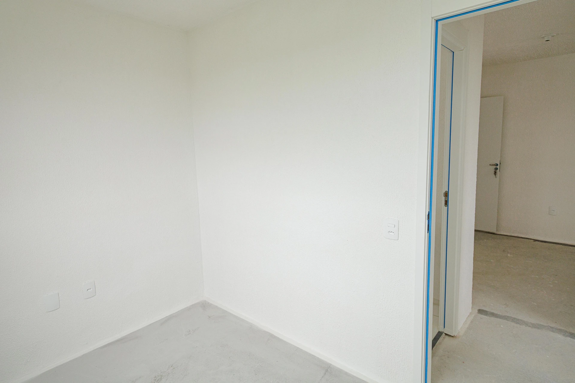 Unfurnished apartment with 2 bedrooms and 1 bathroom — photo 21