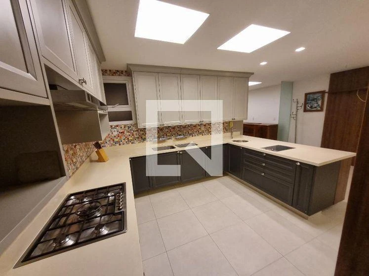 Washing machine in a 3-bedroom apartment, 300 m² — photo 39