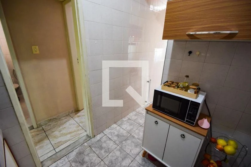 65 m² apartment with a washing machine and a bathtub — photo 20