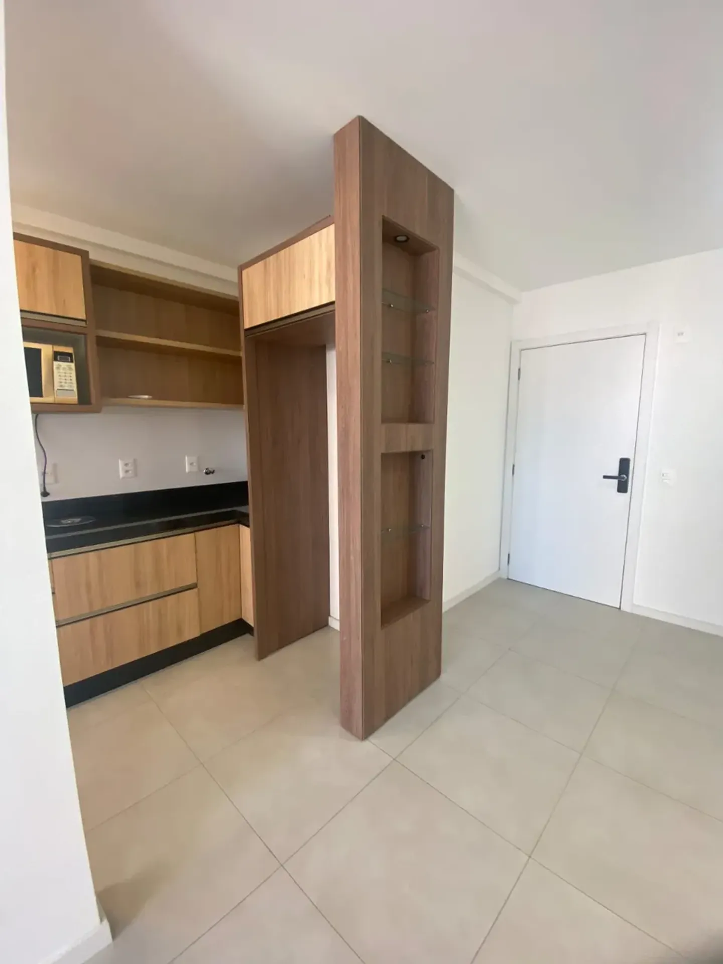 90 m² apartment with 2 bedrooms and balcony grill — photo 4