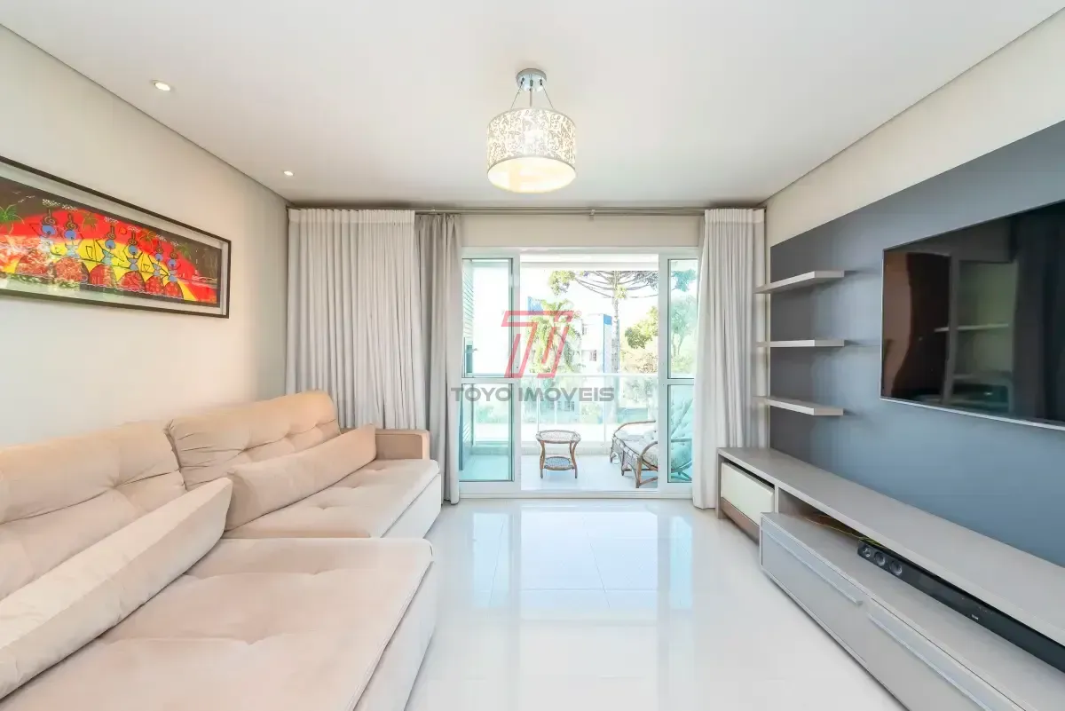 3-bedroom apartment with 197 m², 2 parking spots and balcony — photo 4