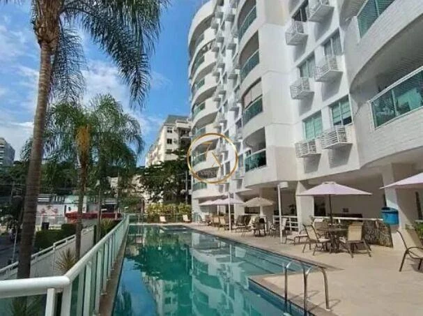 Apartamento de 3 quartos em condomínio com piscina — photo 9