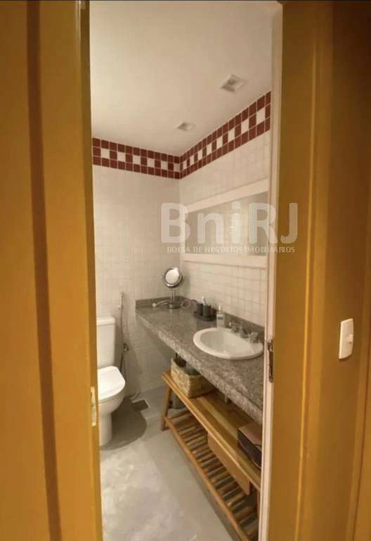 Apartamento de 2 dormitorios con balcón acristalado — photo 7