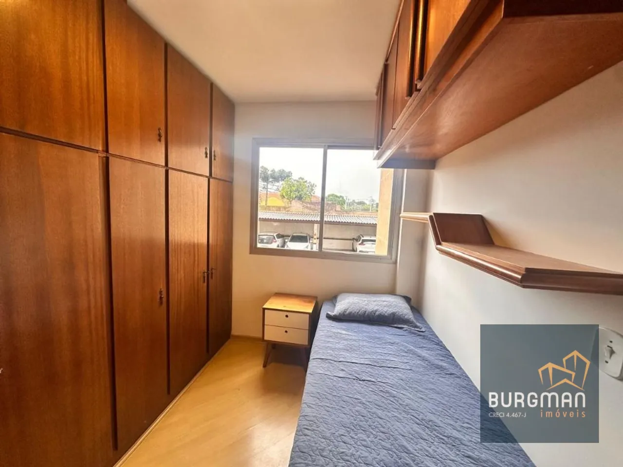 2-bedroom apartment with 1 bathroom and an open-plan kitchen — photo 16