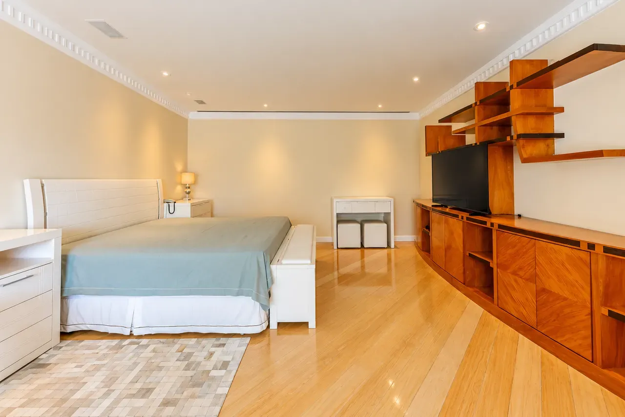 5 quartos e lava-louças: casa de 922 m² — photo 8