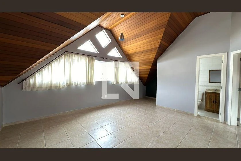 Home office in a 3-bedroom house, 180 m² — photo 39