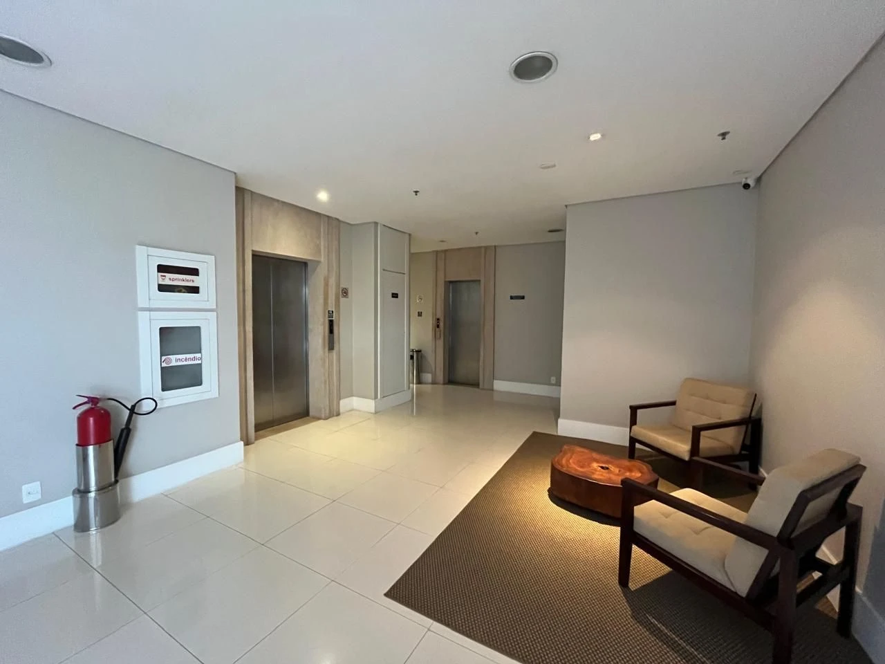 3-bedroom apartment in a building with a sauna — photo 48