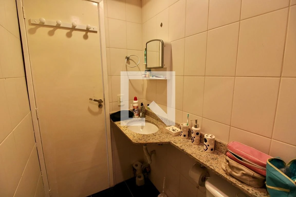 Furnished 2-bedroom apartment with 2 bathrooms — photo 22
