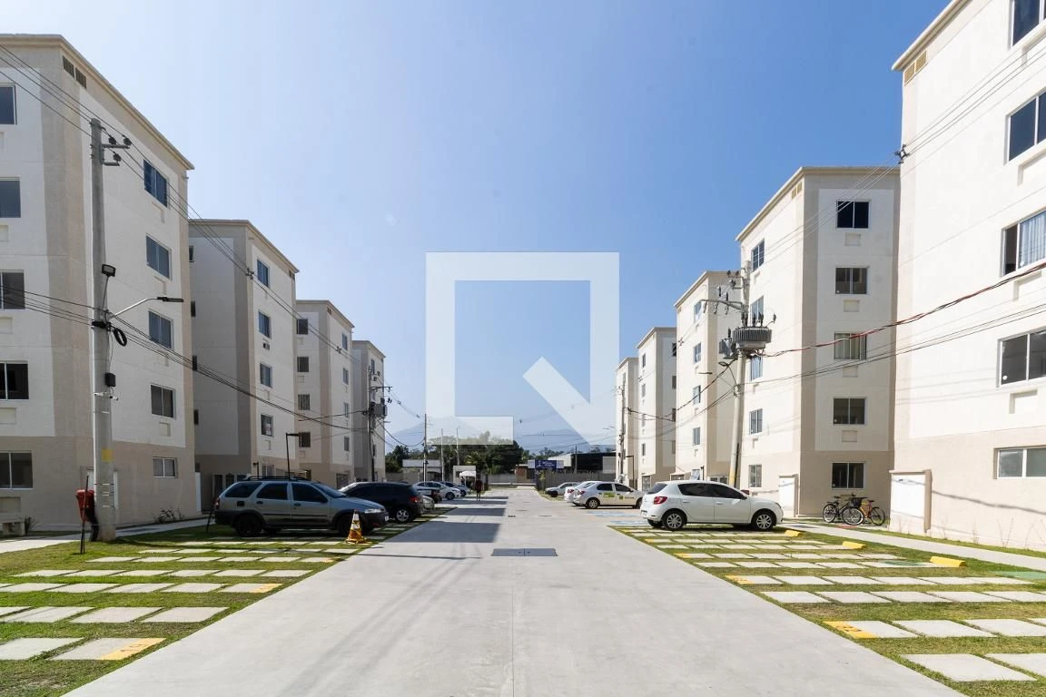 Apartamento com 2 quartos, 1 banheiro e 1 vaga — photo 8