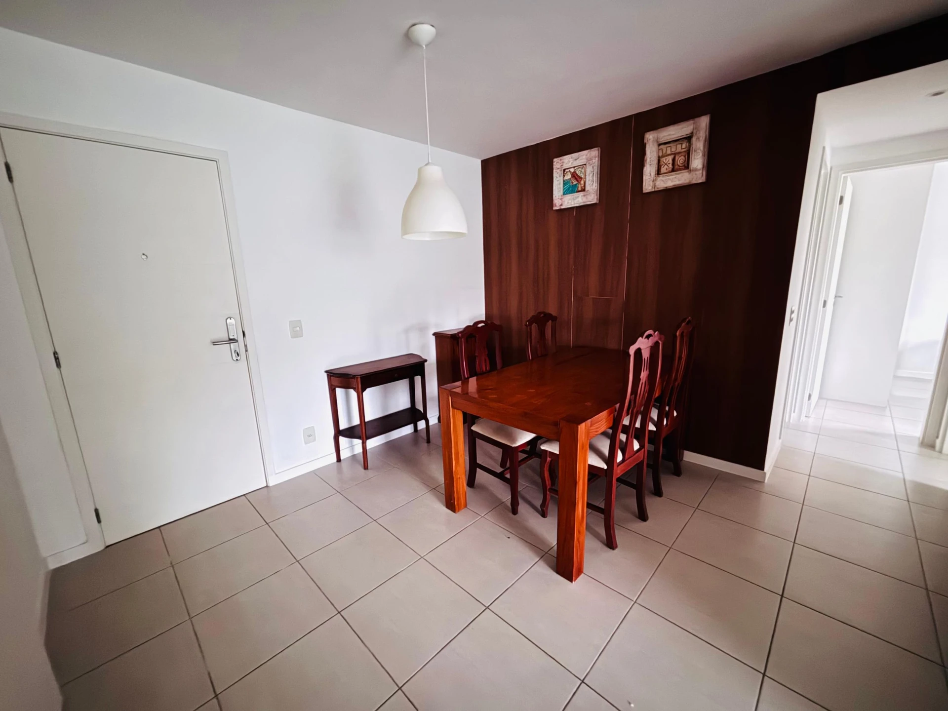 Furnished 2-bedroom apartment with separate kitchen — photo 26