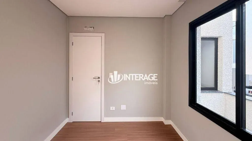 Townhouse with 3 bedrooms, en-suite and private garden — photo 24