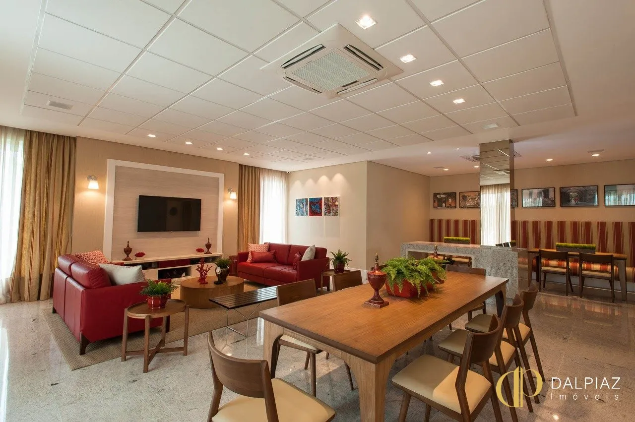 2-bedroom apartment with a home office