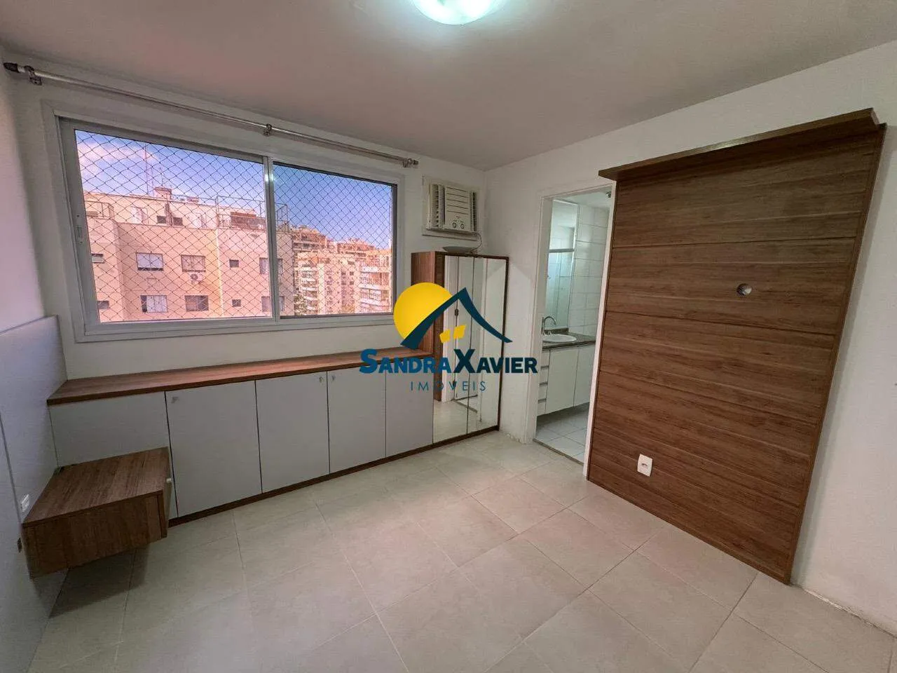 Furnished 3-bedroom apartment with 3 bathrooms and views — photo 28