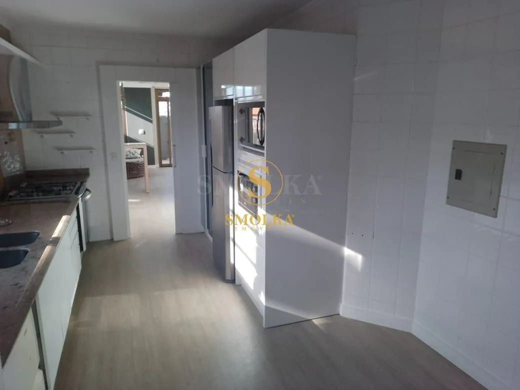 3-bedroom apartment with a water view in Florianópolis — photo 25