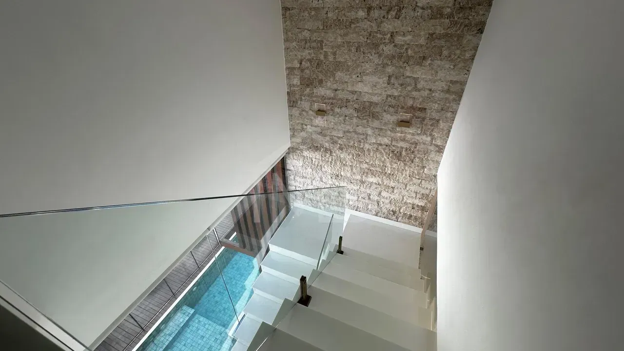 Furnished house with 4 bedrooms and 5 baths, 400 m² — photo 13