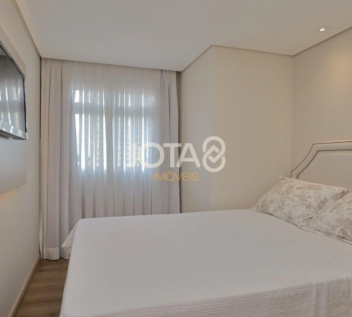 Furnished apartment, 80 m², with a washing machine — photo 3