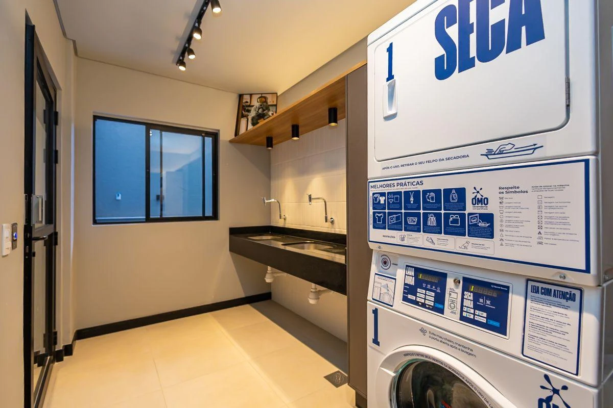 One-bedroom apartment in a building with a gym