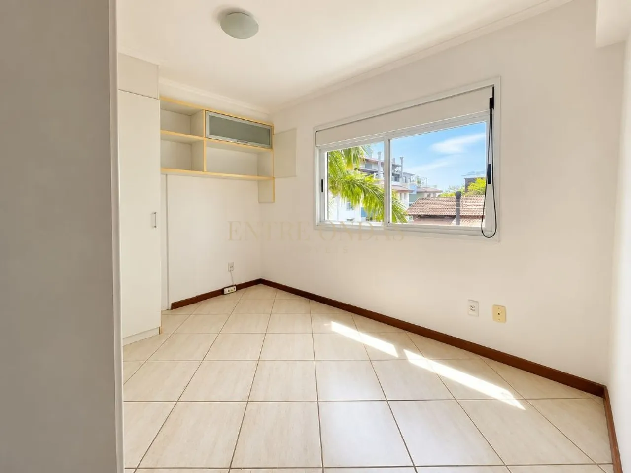 One-bedroom, 46 m² apartment in Florianópolis — photo 4