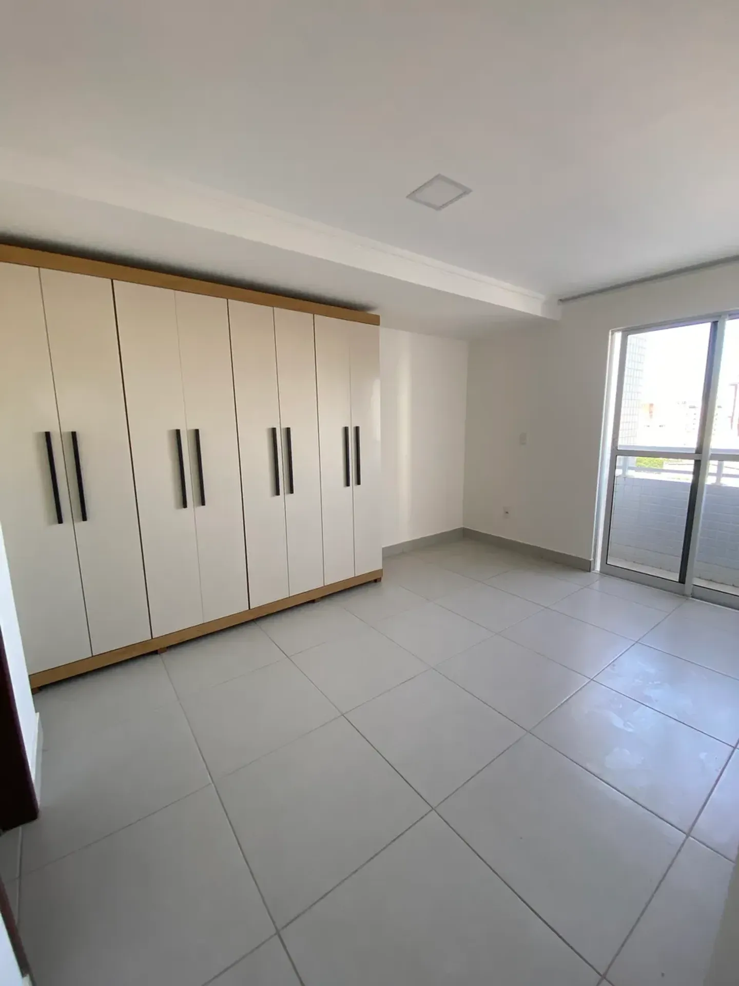 Квартира: 4 спальні, 3 з власною ванною кімнатою, 130 м² — photo 13