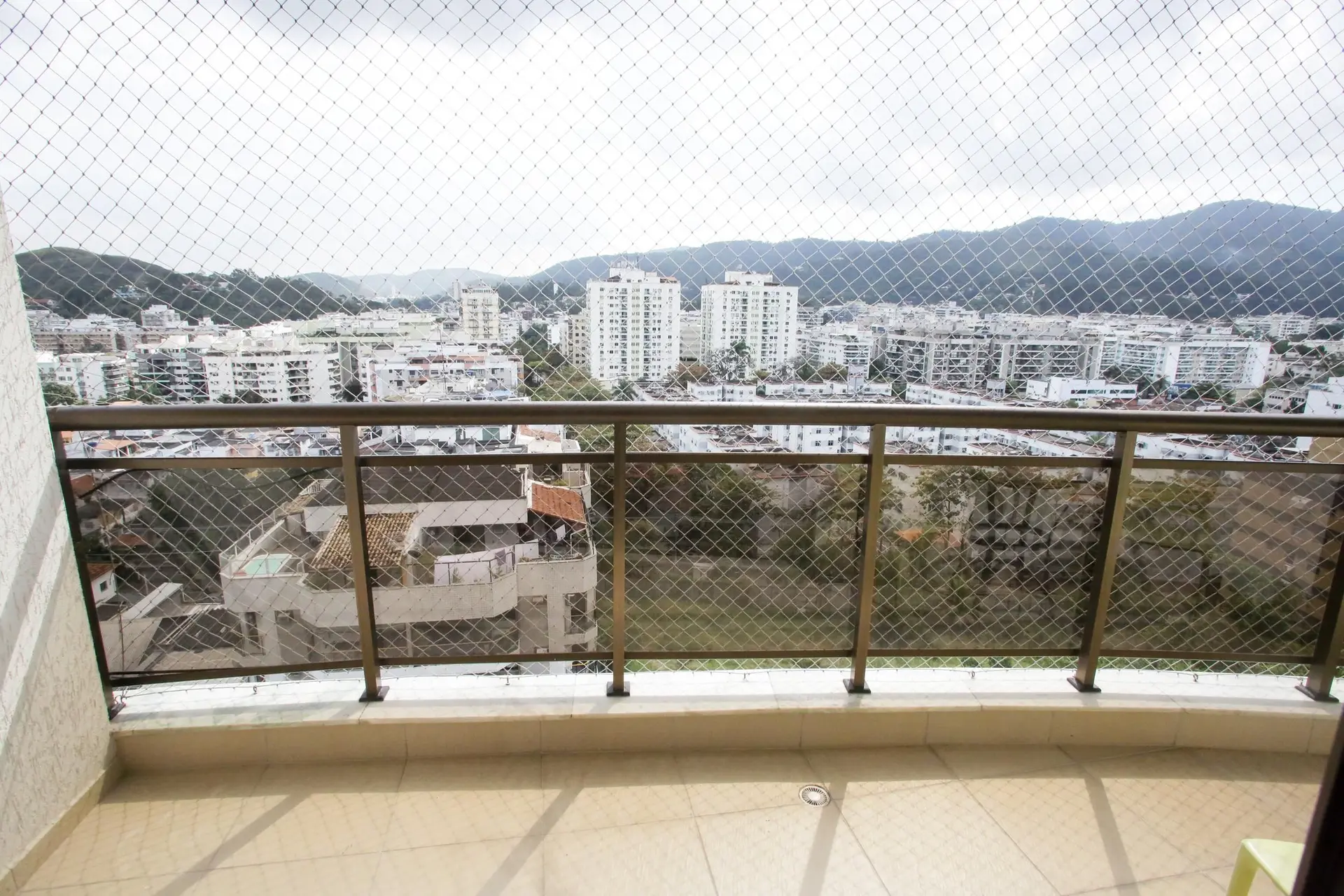 Apartamento mobiliado com 4 quartos e varanda — photo 9