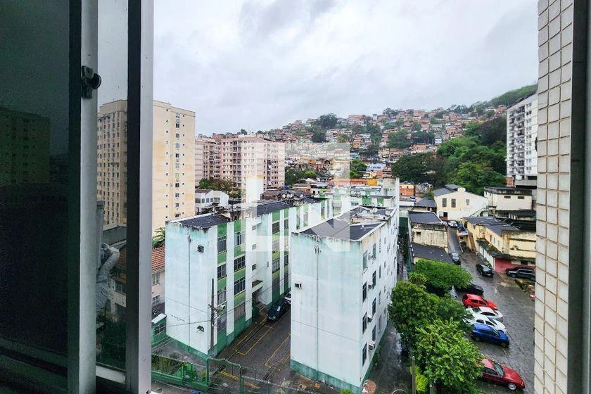 Furnished apartment, 58 m², with a glass-enclosed balcony — photo 10