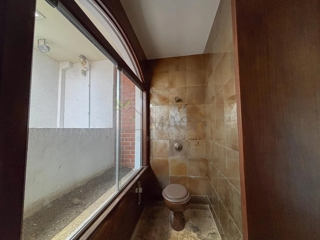 Casa com 604 m², 4 quartos e 6 vagas de garagem — photo 9