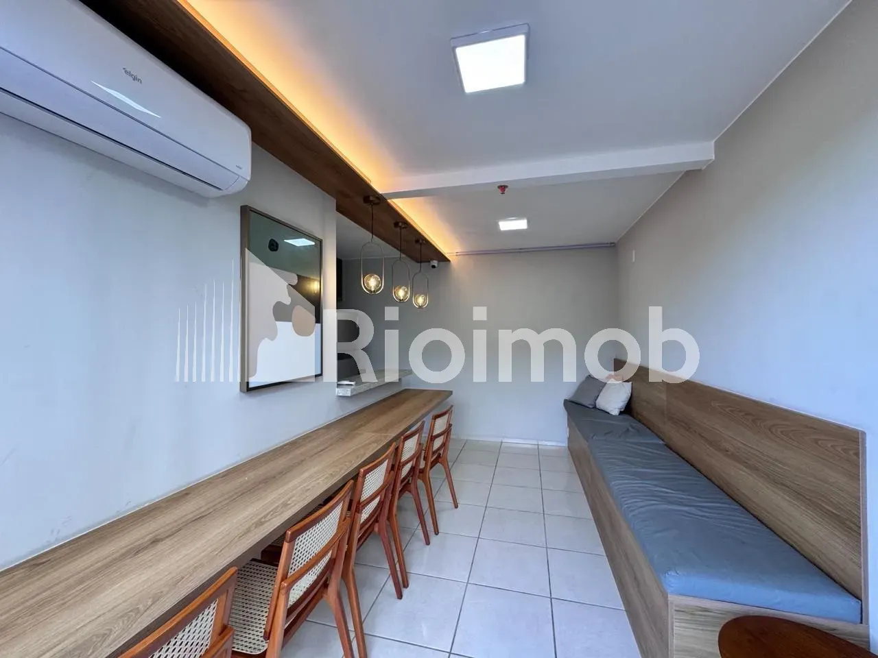 2-bedroom apartment with 1 en-suite and mountain views — photo 14
