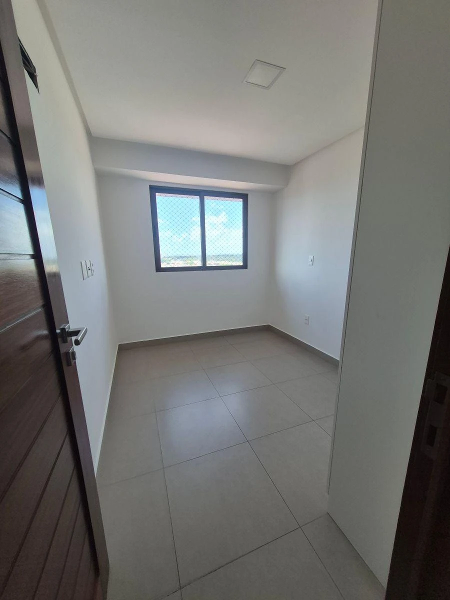 Робоче місце та 2 спальні: квартира 63 м² — photo 21