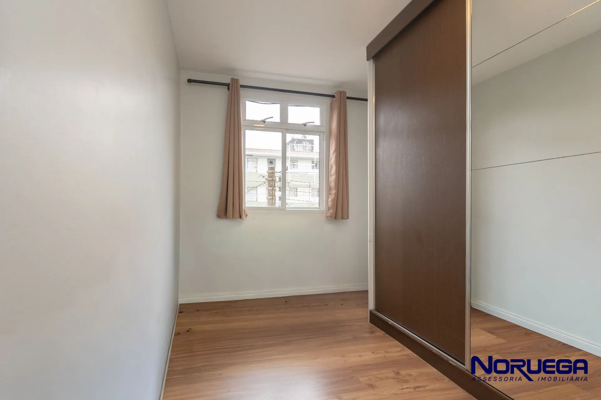 3-bedroom apartment with a washing machine in Curitiba — photo 18