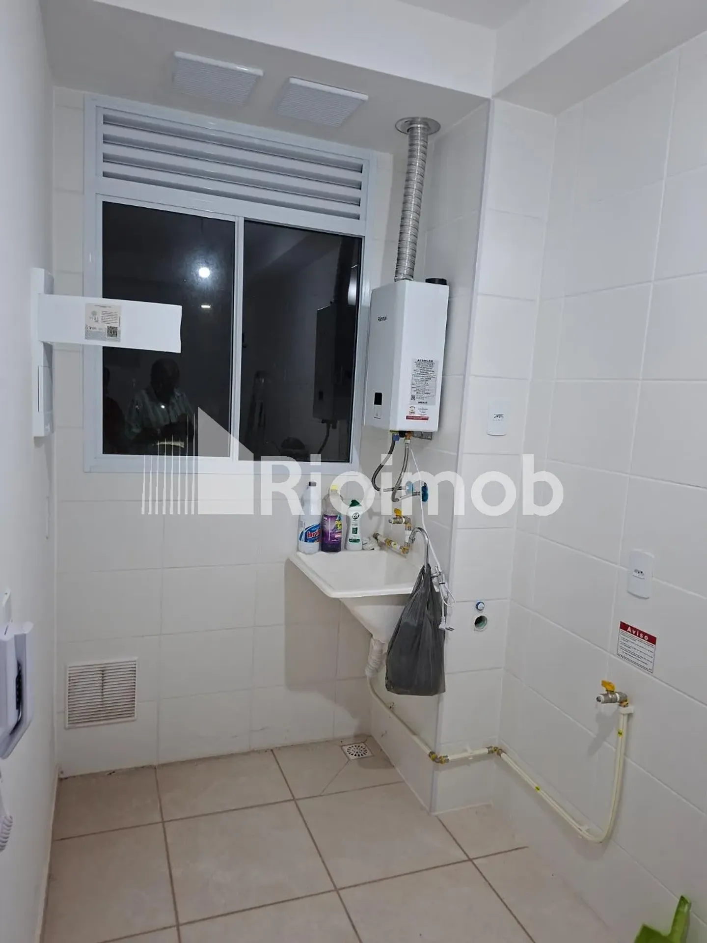 Apartamento de 2 quartos em condomínio com piscina — photo 6