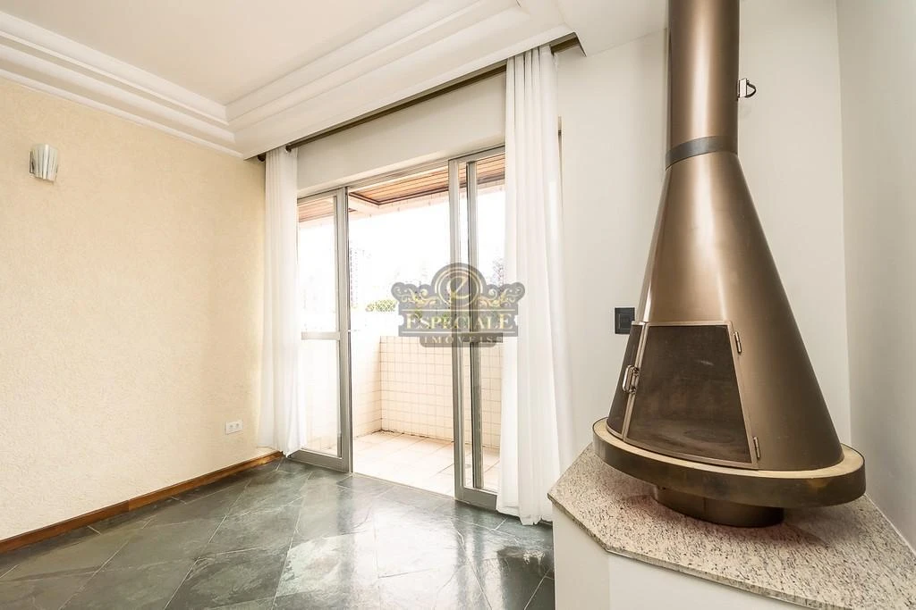 167 m² apartment with a grill on the balcony and a bathtub — photo 5