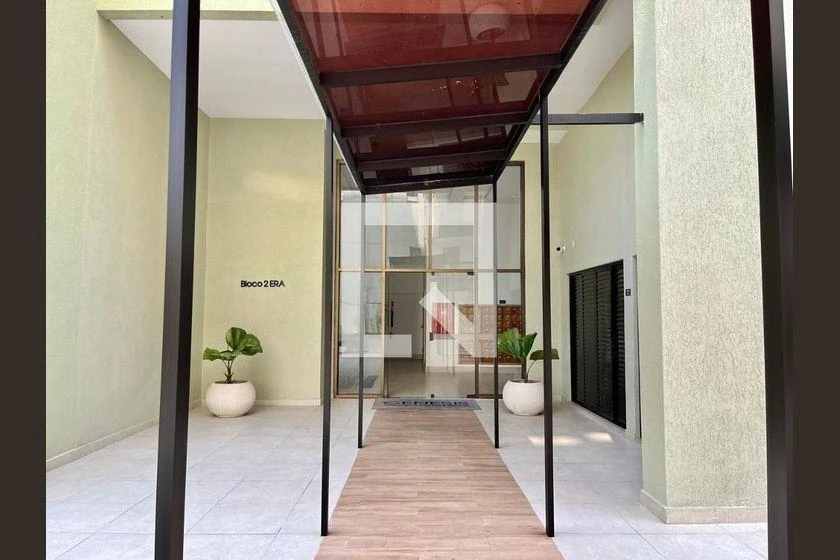 Студия 40 м² со стиральной машиной и застеклённым балконом — photo 7