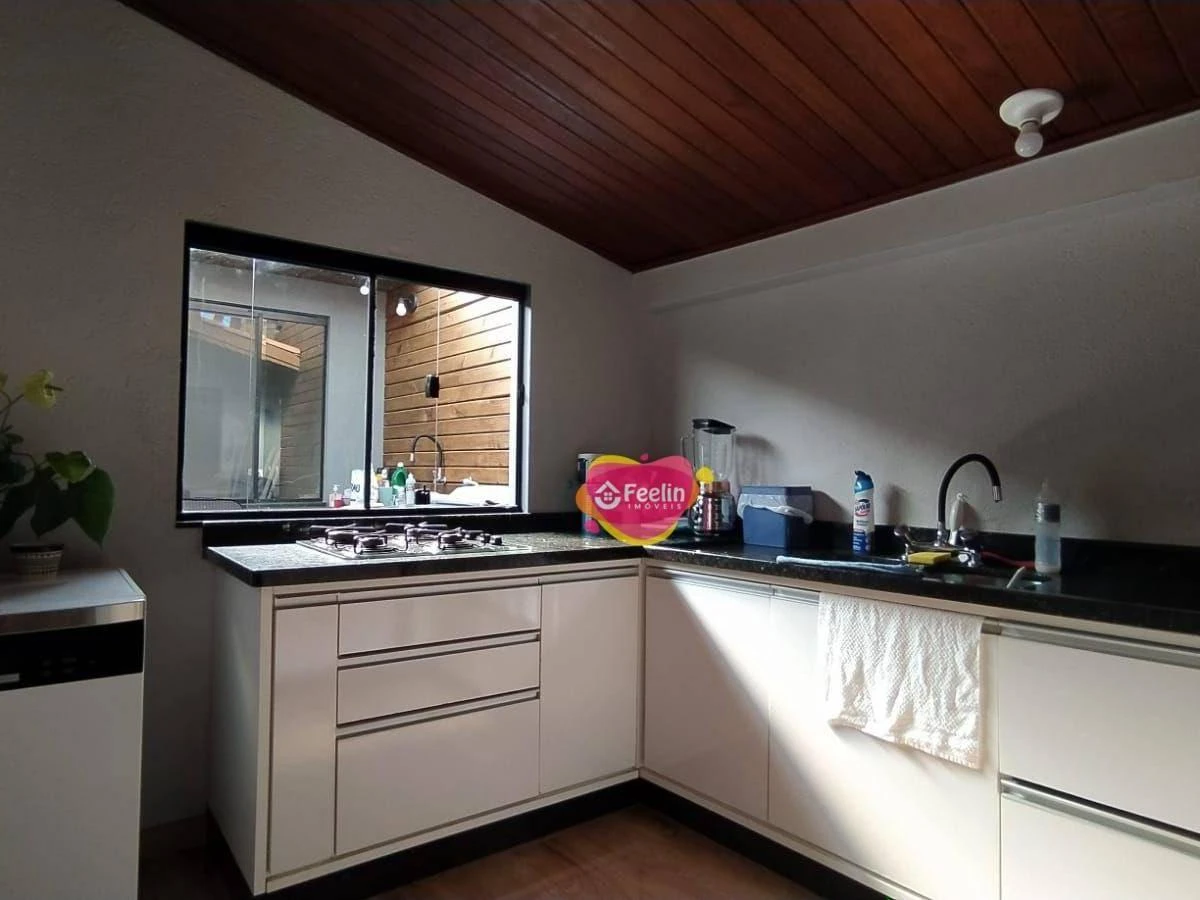 3-bedroom house with a washing machine in Florianópolis — photo 8
