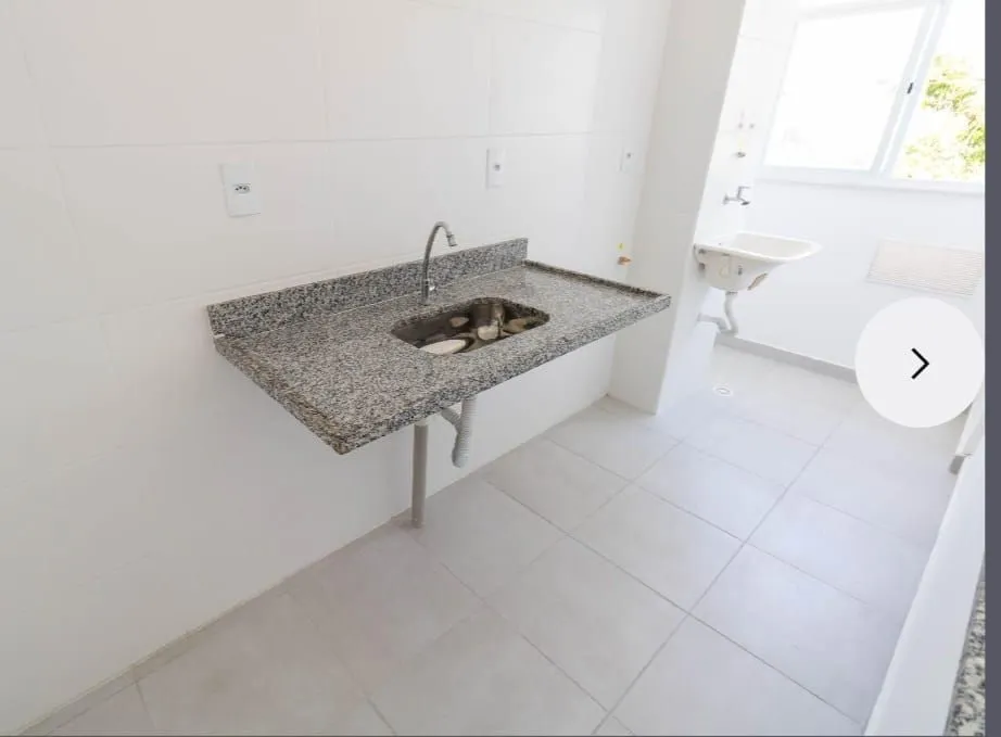 2-bedroom apartment in a building with a gym — photo 2