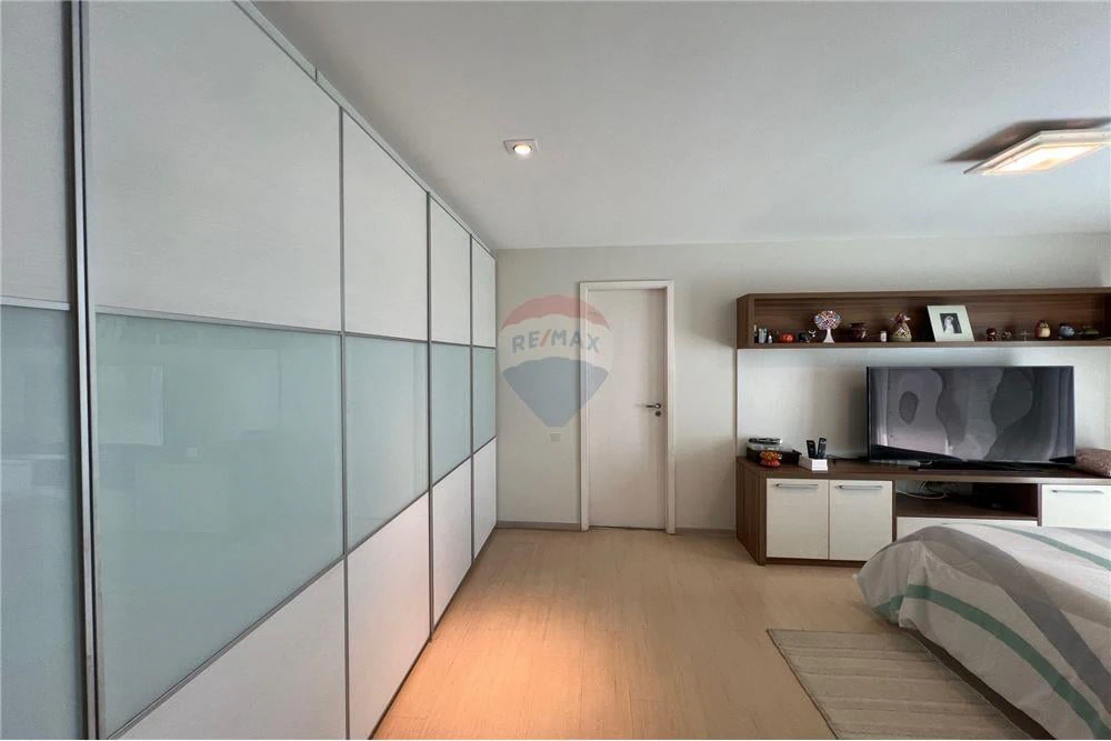 Apartamento 218 m² com 4 quartos e varanda com churrasqueira — photo 6