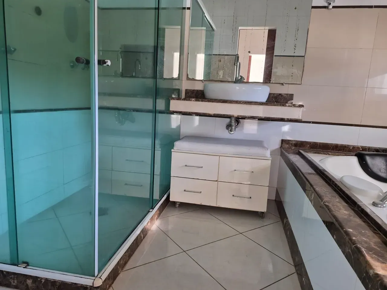 Unfurnished house with 4 bedrooms and 4 bathrooms and pool — photo 6
