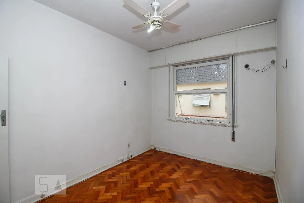 Rental apartment with 2 bedrooms and a balcony — photo 10