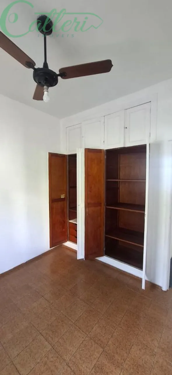 Unfurnished 3-bedroom apartment with separate kitchen — photo 15