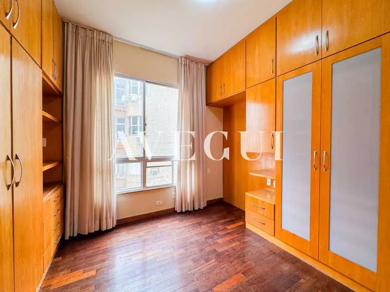 Apartment with 3 bedrooms and 4 bathrooms — photo 9